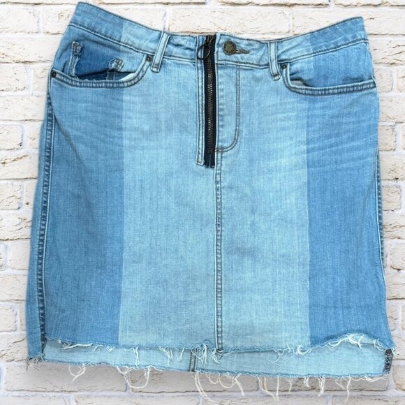 William Ras frayed fringe bottom denim Jean Skirt Size 30 - Picture 1 of 4